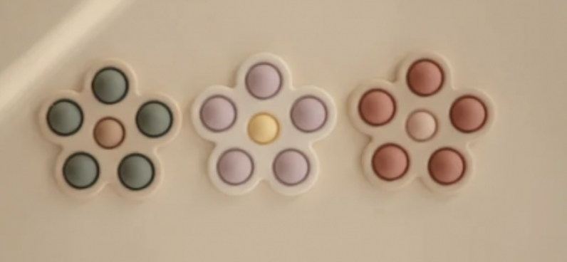 Pop It - Fleur - Plusieurs coloris
