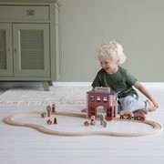 Circuit de train en bois - Caserne de pompiers