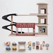 Circuit de train en bois - Garage