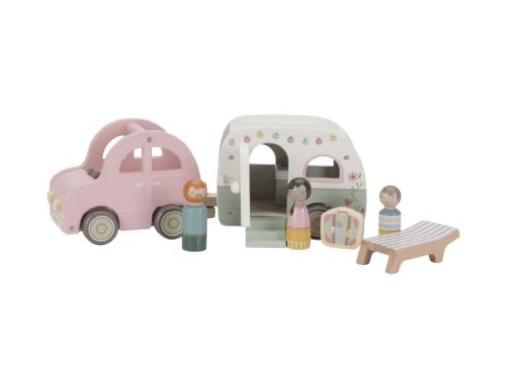 Voiture avec caravane