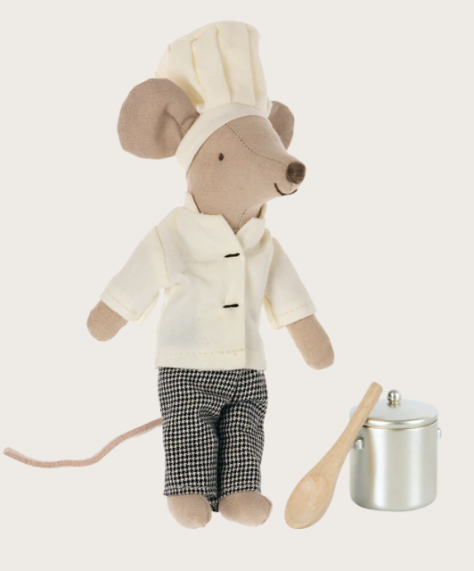 Chef souris avec marmite et cuillère