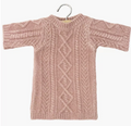 Gordies - Robe Lena en tricot maille torsadée rose thé et son pochon