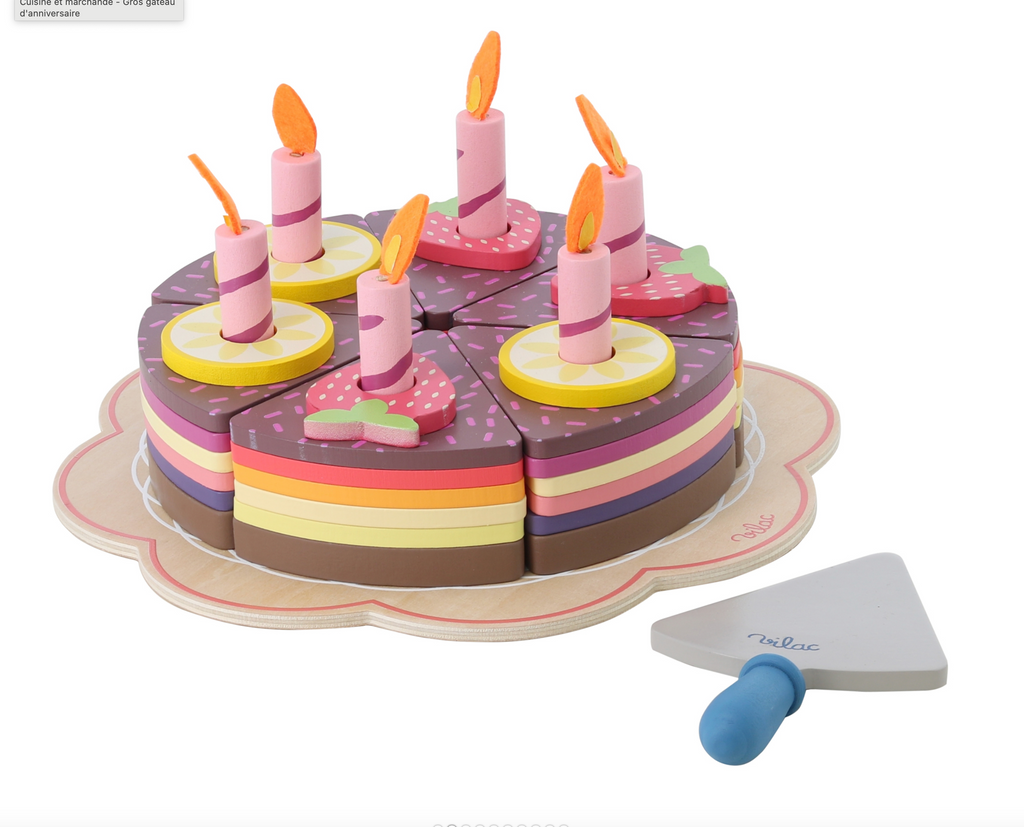 Gros gâteau d'anniversaire